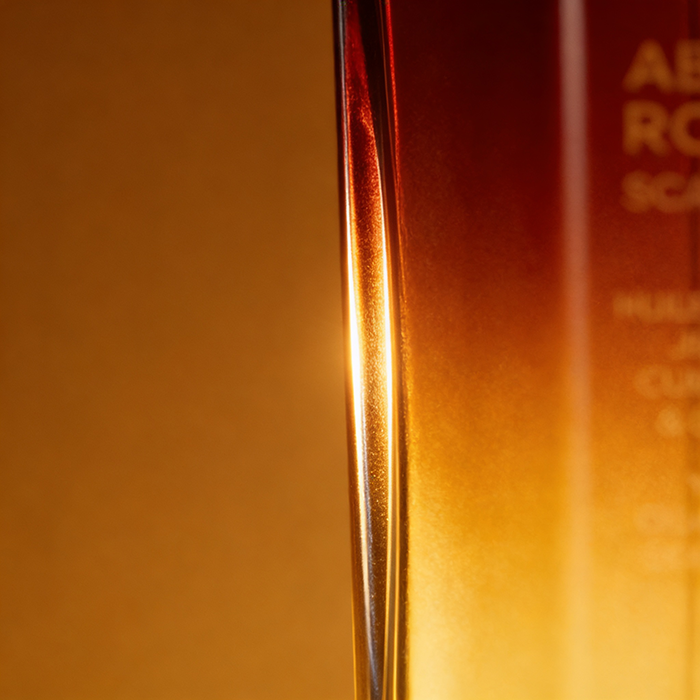 Gradient Glass Edge & Vertical Lines (material focus)