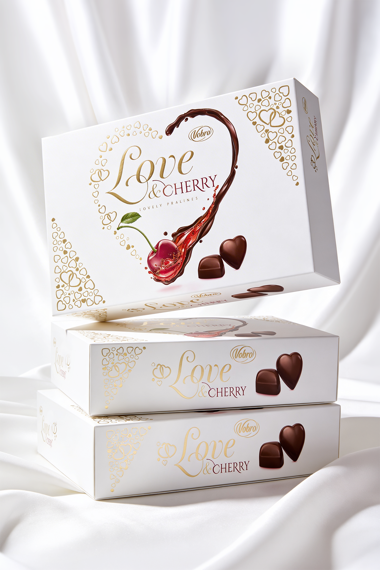 Praline detail · heart pair